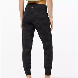 Lululemon align hr joggers camo size 6